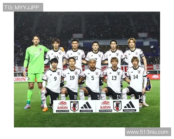 日本边后卫足球明星的崛起与影响力分析：从技术到战术的全面解读