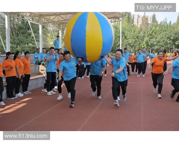 金马大马校区足球明星闪耀校园赛场展现青春风采与团队精神 金马大马校区足球明星闪耀校园赛场展现青春风采与团队精神